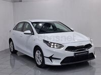 Usado Kia Ceed 120 CV (88 kW) 2024 Blanco Utilitario