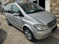 Usado Mercedes Viano Avantgarde 150 CV (110 kW) 2008 Gris / plata Monovolumen