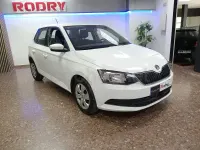 Usado Skoda Fabia Ambition 75 CV (55 kW) 2016 Blanco Berlina