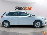 Usado Hyundai i30 120 CV (88 kW) 2022 Blanco
