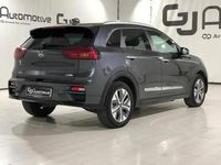 Usado Kia Niro 150 kW (204 HP) 2020 Cinzento SUV