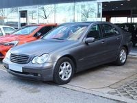 Usado Mercedes C220 Classic 150 CV (110 kW) 2003 Gris Berlina