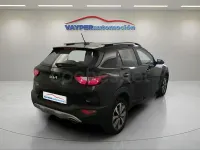 Usado Kia Stonic 100 CV (73 kW) 2022 Negro SUV