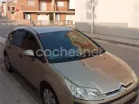 Usado Citroën C4 90 CV (66 kW) 2006 Beige Berlina