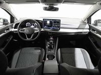 Usado VW Golf VIII 116 CV (85 kW) 2025 Gris Utilitario