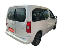 Usado Peugeot TePee Active 99 CV (72 kW) 2017 Blanco Van