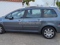 Usado Peugeot 307 110 CV (80 kW) 2006 Gris / plata Familiar