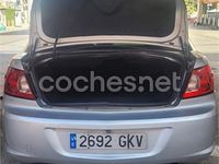 Usado Chrysler Sebring Limited 141 CV (103 kW) 2006 Gris / plata Berlina