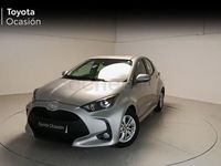 Usado Toyota Yaris 125 CV (91 kW) 2022 Gris / plata Utilitario