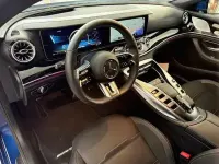 Usado Mercedes 320 AMG 435 CV (319 kW) 2022 Azul Berlina