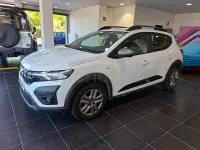 Usado Dacia Sandero Expression 101 CV (74 kW) 2023 Blanco Berlina