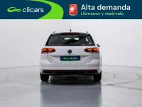 Usado VW Passat Business 122 CV (89 kW) 2022 Blanco Familiar