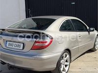 Usado Mercedes C200 Sport Edition 122 CV (89 kW) 2006 Beige Berlina