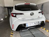 Usado Toyota Corolla 196 CV (144 kW) 2023 Gris / plata Berlina