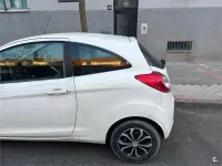 Usado Ford Ka Trend 69 CV (50 kW) 2016 Blanco Berlina