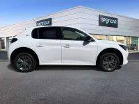 Usado Peugeot e-208 Allure 100 kW (136 CV) 2023 Blanco Utilitario