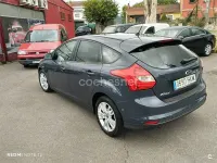 Usado Ford Focus Trend 115 CV (84 kW) 2014 Gris / plata Berlina