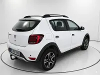 Usado Dacia Sandero 90 CV (66 kW) 2018 Blanco Berlina