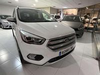 Usado Ford Kuga Limited 150 CV (110 kW) 2019 Blanco SUV