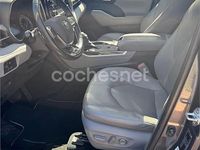 Usado Toyota Highlander Advance 246 CV (180 kW) 2021 Gris / plata SUV