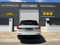 Usado Volvo XC60 Core 197 CV (144 kW) 2022 Blanco SUV