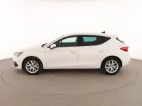 Usado Seat Leon Style 131 CV (96 kW) 2021 Blanco Berlina
