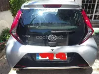Usado Toyota Aygo X-cite 72 CV (52 kW) 2019 Gris / plata Utilitario