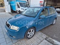 Usado Skoda Fabia 101 CV (74 kW) 2002 Azul Berlina
