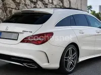 Usado Mercedes CLA220 Shooting Brake AMG line 177 CV (130 kW) 2016 Blanco Familiar