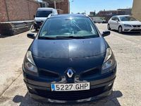 Usado Renault Clio GrandTour Authentique 85 CV (62 kW) 2008 Negro Familiar