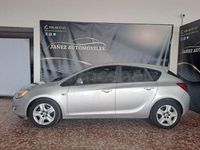 Usado Opel Astra Edition 110 CV (80 kW) 2012 Gris / plata Berlina