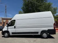 Usado Citroën Jumper 139 CV (102 kW) 2023 Blanco Monovolumen