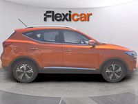 Usado MG ZS Comfort 106 CV (77 kW) 2022 Naranja Berlina