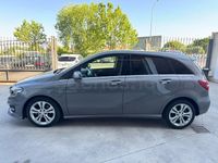 Usado Mercedes B180 Urban 109 CV (80 kW) 2016 Gris / plata Monovolumen
