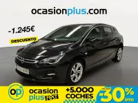 Usado Opel Astra Dynamic 125 CV (91 kW) 2018 Negro Berlina