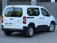 Usado Peugeot Rifter Access 100 CV (73 kW) 2020 Blanco Monovolumen