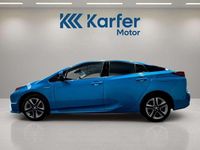 Begagnad Toyota Prius 122 HK (89 kW) 2020 Blå Halvkombi