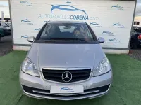 Usado Mercedes A180 Style 109 CV (80 kW) 2012 Gris / plata Berlina