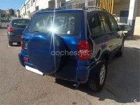 Usado Toyota RAV4 Luna 125 CV (91 kW) 2004 Azul SUV
