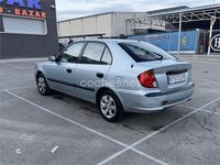 Usado Hyundai Accent 83 CV (61 kW) 2005 Gris / plata Berlina