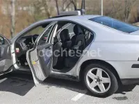 Usado Volvo S60 Momentum 163 CV (119 kW) 2006 Gris / plata Berlina