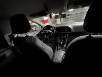 Usado Seat Leon Style 130 CV (95 kW) 2019 Blanco Familiar