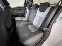 Usado Toyota Yaris Hybrid Active 100 CV (73 kW) 2018 Blanco Berlina