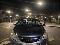 Usado Opel Corsa Essentia 75 CV (55 kW) 2010 Gris / plata Utilitario