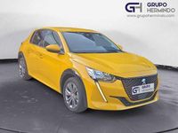 Usado Peugeot e-208 Allure 100 kW (136 CV) 2020 Amarillo Utilitario