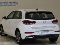 Usado Hyundai i30 100 CV (73 kW) 2024 Blanco