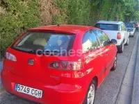 Usado Seat Ibiza Stella 75 CV (55 kW) 2003 Rojo Utilitario