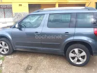 Usado Skoda Yeti Ambition 150 CV (110 kW) 2016 Gris / plata SUV