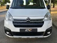 Usado Citroën Berlingo Feel 100 CV (73 kW) 2016 Blanco Monovolumen