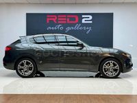 Usado Maserati Levante GranLusso 350 CV (257 kW) 2017 Gris / plata SUV